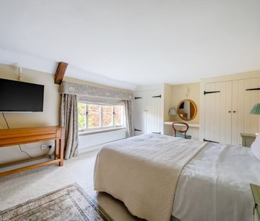 5 bedroom semi-detached house to rent - Photo 6