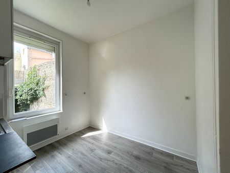 Location Appartement 1 pièce 32m² - Photo 4