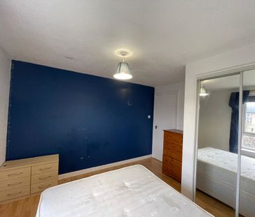 2 Bedroom Property To Rent - Photo 2