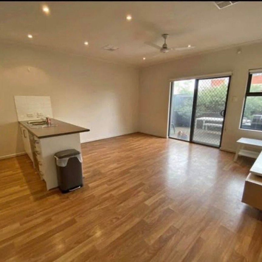 Mawson Lakes - Photo 1