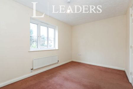 2 bedroom house to rent Butterfields, Wellingborough, NN8 - Photo 4