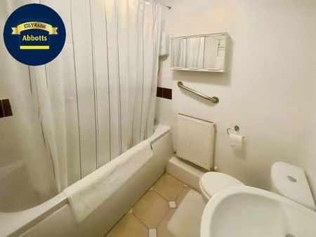 S O U T H W O O D H A M F E R R E... - Photo 4