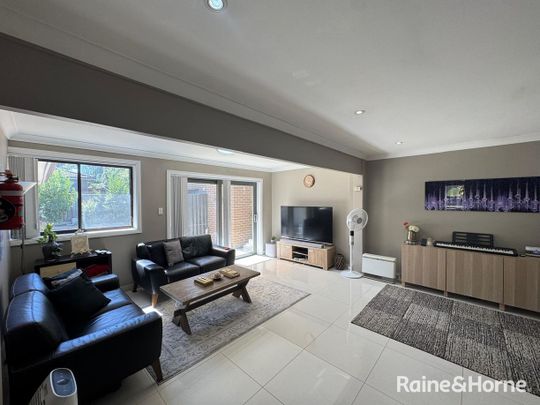Spacious Family Home in Ingleburn - Photo 1