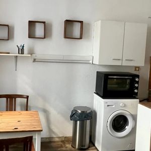 Beau T1 meublé rénové - Photo 3