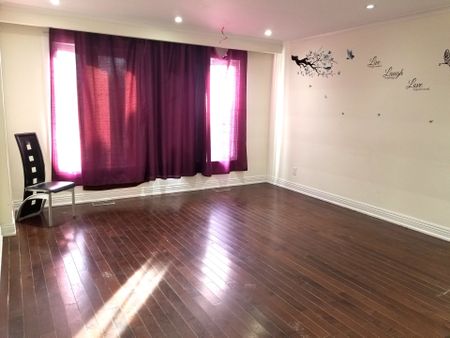 For Lease - 182 Confederation Drive Unit# Main Floor, Toronto, Ontario - Photo 2