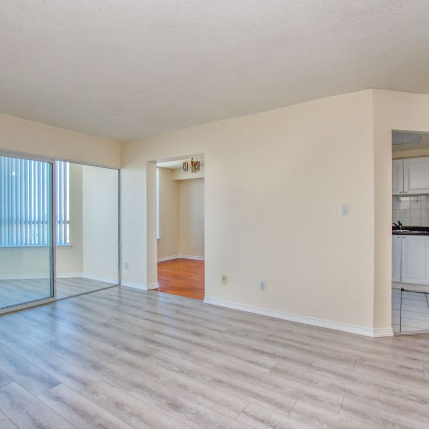 For Lease - 135 Hillcrest Avenue Unit# 2212, Mississauga, Ontario - Photo 1