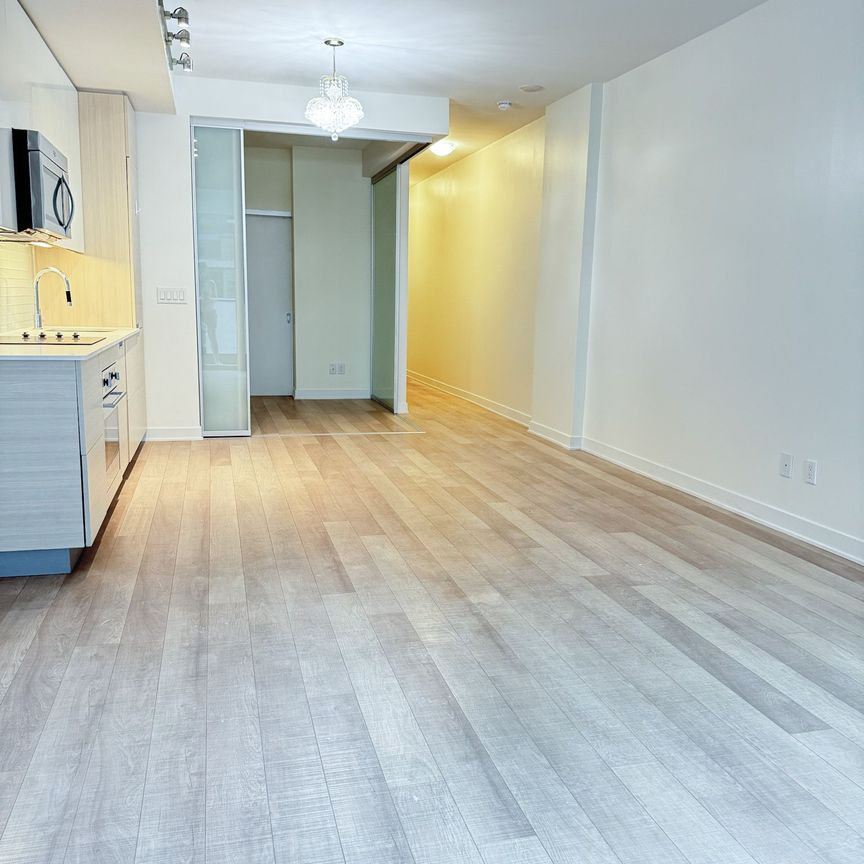 For Lease - 210 Simcoe Street Unit# 406, Toronto, Ontario - Photo 1