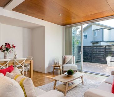 3 Severn Street, Island Bay - Photo 2