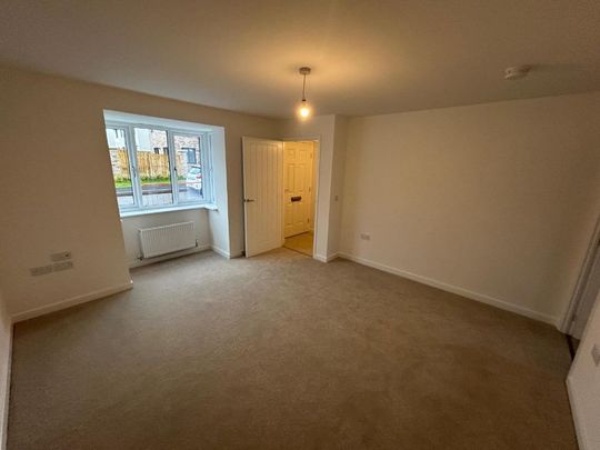 3 bedroom semi-detached house to rent - Photo 1