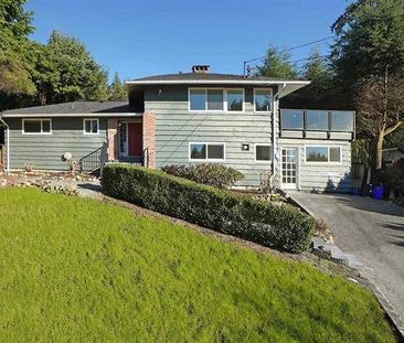 Charming Ocean View in Dundarave/Queens –Prime Location Near Schools - Photo 1