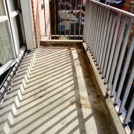 Location Appartement 1 pièce 26m² LILLE 59000 - Photo 3