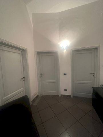Spacious private room in Via Giordano Bruno with private bathroom - Photo 4