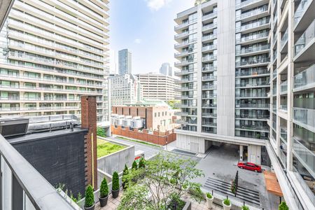 For Lease - 111 Elizabeth Street Unit# 735, Toronto, Ontario - Photo 3