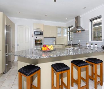 6-BEDROOM IN BOTANY COLLEGE - Photo 5