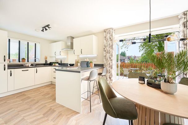 3 bedroom semi-detached house to rent - Photo 1