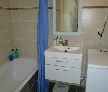 Location Appartement 3 pièces 67m² - Photo 2