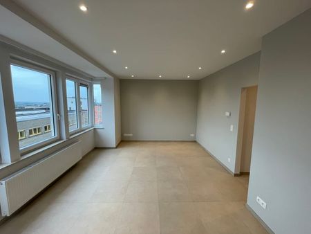 Appartement te huur - Foto 2