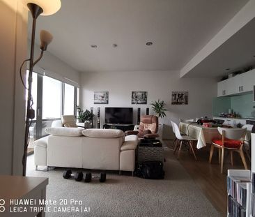 Semi-Furnished, Secure & Cosy Apartment, 2 Bdrms - Photo 5