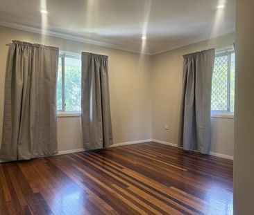 41 Scarborough Tce, Macleay Island, Qld 4184 - Photo 4