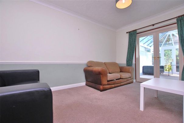 4 bedroom semi-detached house to rent - Photo 1