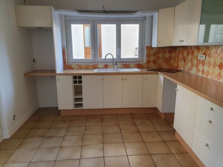 Location Maison 4 pièces 64m² CLAYE SOUILLY 77410 - Photo 3