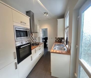 Westwood Road, Coventry - - Photo 1