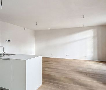 Appartement te huur in Lasne-Chapelle-Saint-Lambert voor € 1.450 me... - Photo 2