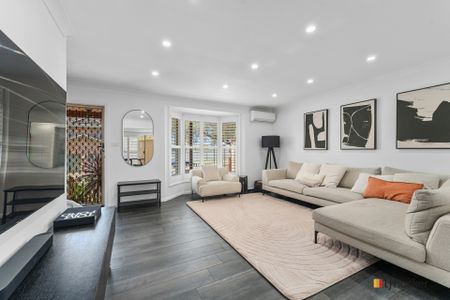 Spacious, Stylishly Updated Family Home with Exceptional Outdoor Space - Photo 4