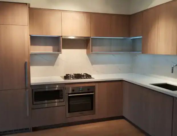 Luxury High Rise – Beautiful 1 Bedroom Condo at The Met (Metrotown) | 6588 Nelson Avenue, Burnaby - Photo 1