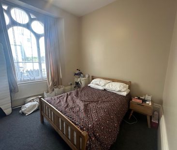 1 Bed Flat, Dover Place, BS8 - Photo 6