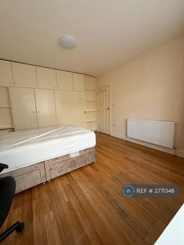 6 bedroom semi-detached house to rent - Photo 5