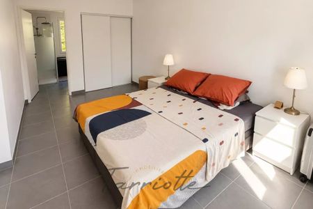 VILLA - 10897 - Photo 3