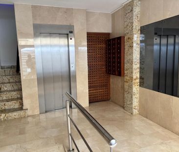 Piso de alquiler en Calle Periodista Pirula Arderius, 2, Barrio del... - Photo 1