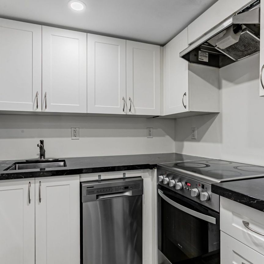 For Lease - 1088 Avenue Road Unit# C, Toronto, Ontario - Photo 1