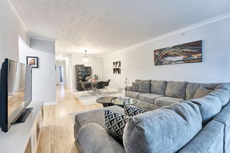 For Lease - 156 Overbrook Place Unit# 3, Toronto, Ontario - Photo 2