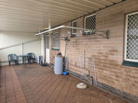 North Location - Two Bedroom - Furnished - Photo 3