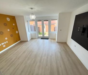 3 bedroom terraced house to rent - Photo 1