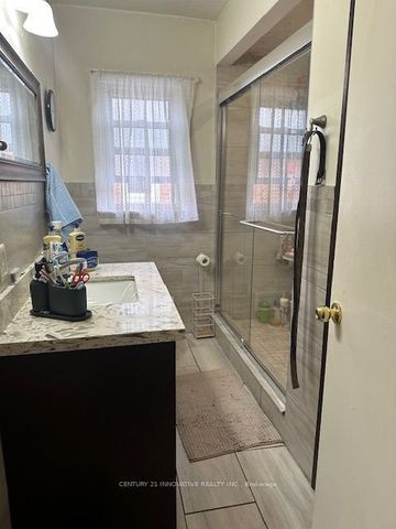 For Lease - 14 Electro Road, Toronto, Ontario - Photo 5