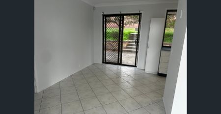 Single Storey Home - Photo 3