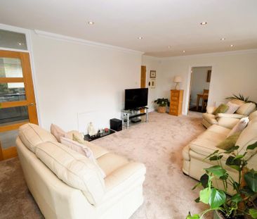 4 bedroom detached house to rent - Photo 1