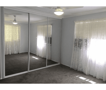 High-Set 3 Bedroom Home in West Rockhampton – Spacious Yard & Great... - Photo 2