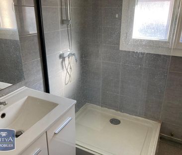 Location Appartement 2 pièces 32m² PORT DE BOUC 13110 - Photo 2