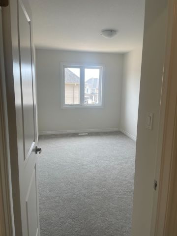 For Lease - 41 Mia Drive, Hamilton, Ontario - Photo 3