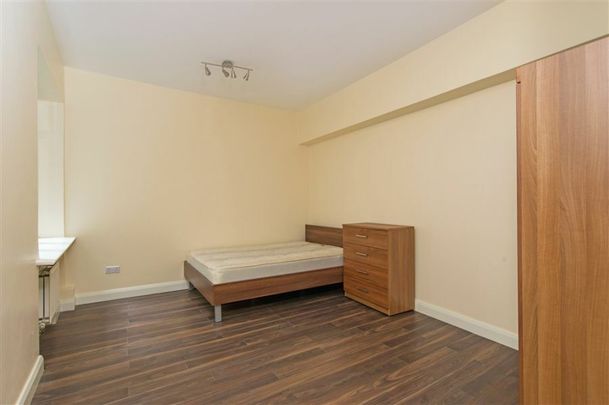 2 Bedroom Flat To Let - Photo 1