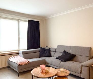 Appartement te huur in Beveren-Waas voor € 775 met 1 slaapkamer - Photo 1