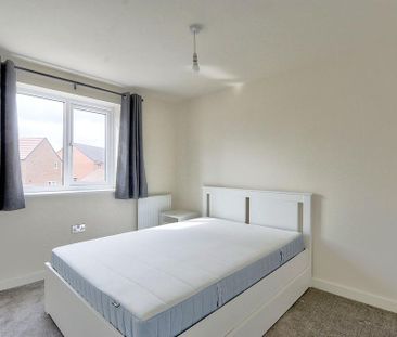 1 bedroom in a house share to rent - Photo 3