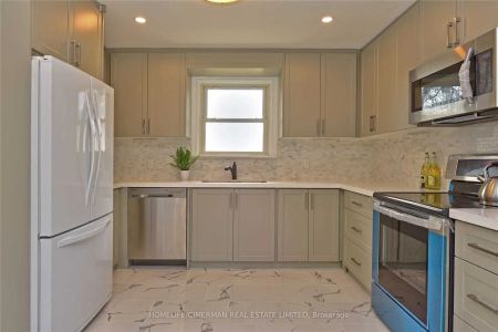 315 Muriel Avenue #Main Floor - Photo 5