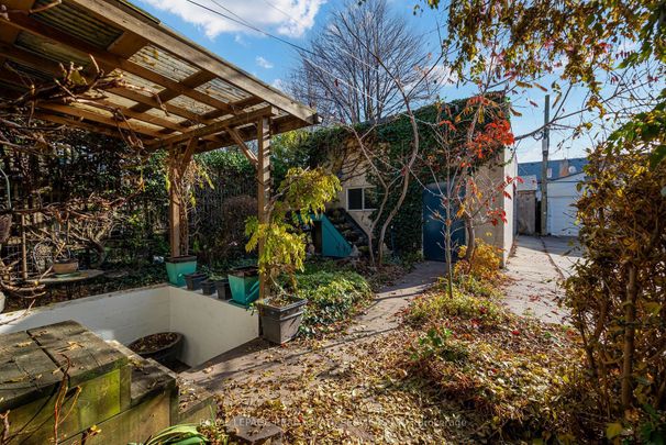 For Lease - 27 Bank Street Unit# Lower, Toronto, Ontario - Photo 1