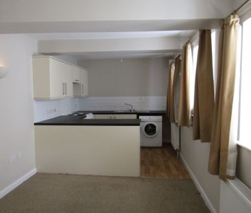 2 bed Apartment - To Let - Photo 1