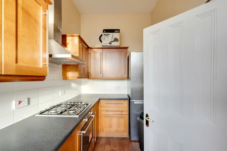 3 bedroom flat to rent - Photo 5